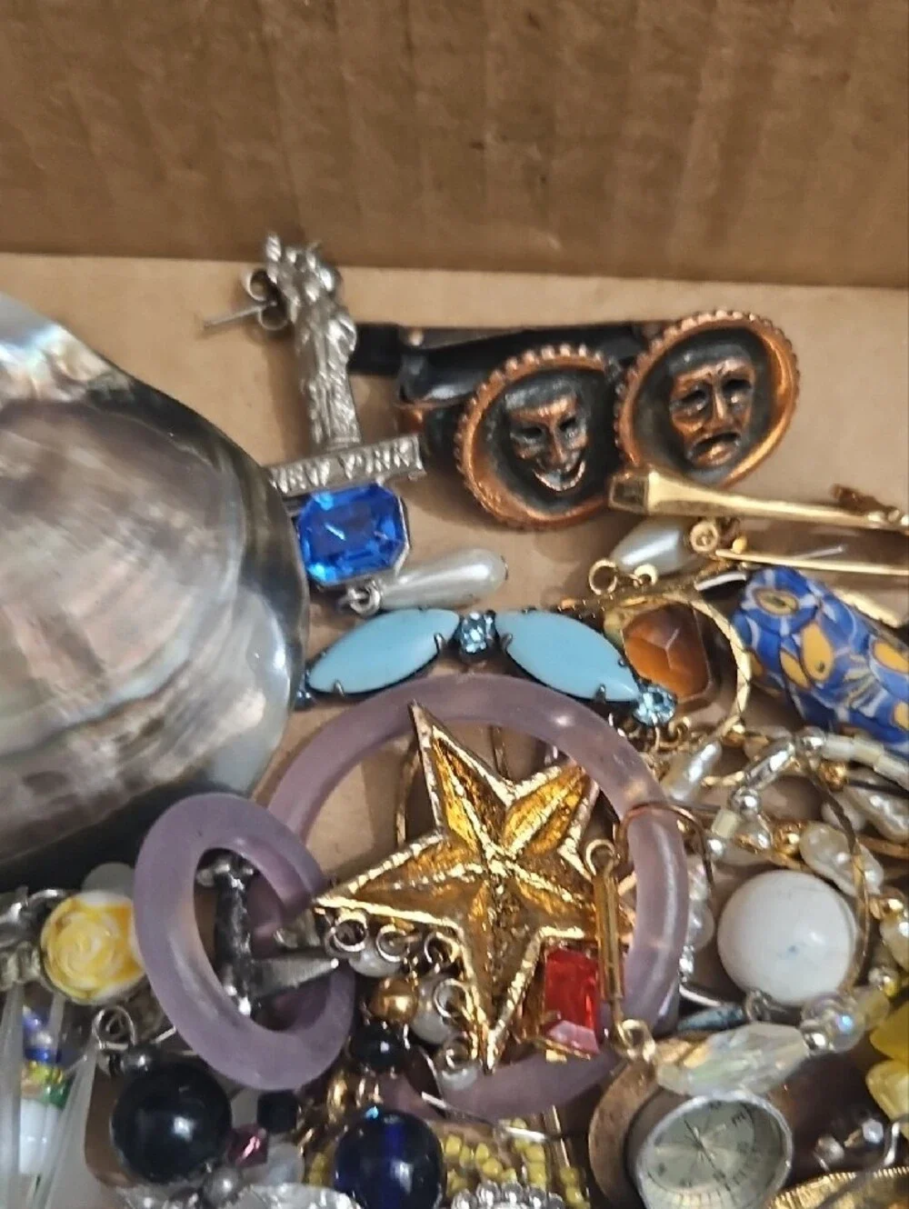 Bundola sorted jewelry for jewelry making over two pounds